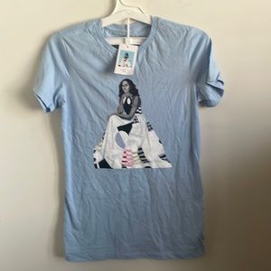 NWT Official Michelle Obama t-shirt. Size large.
